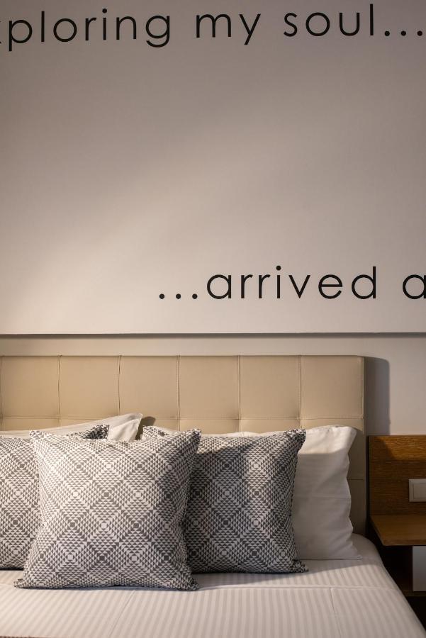 Apartment Muses Studios