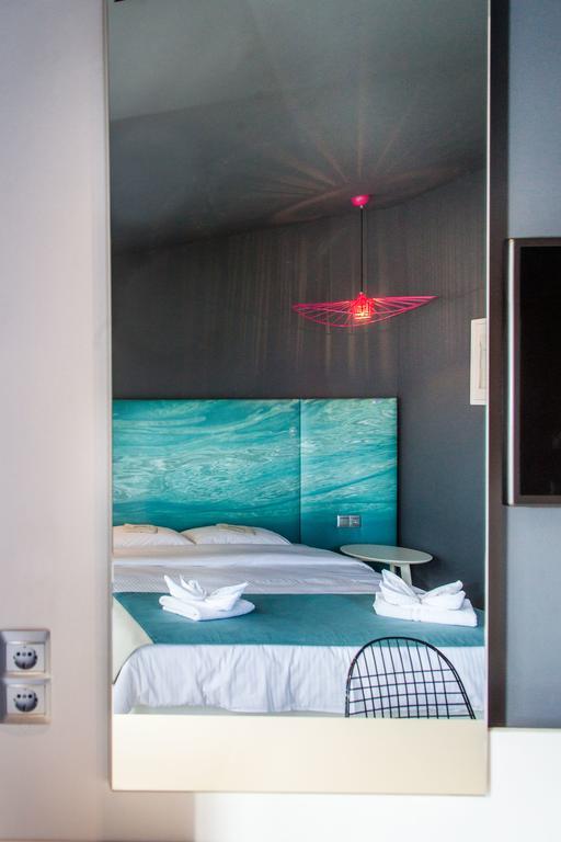 Apartment Muses Studios Potos