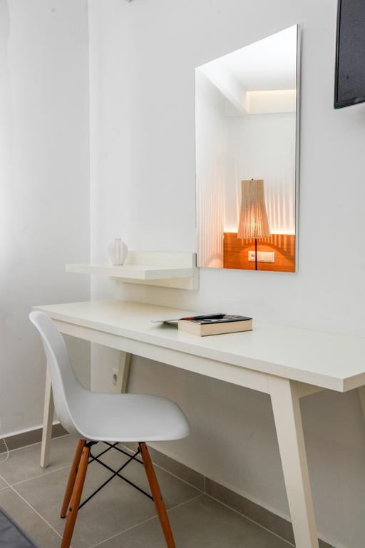 Apartment Muses Studios Potos
